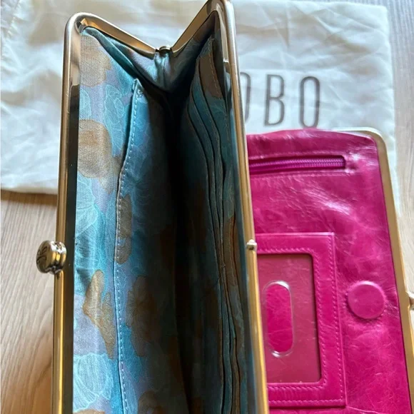 HOBO Lauren Clutch Wallet - Picture 6 of 8
